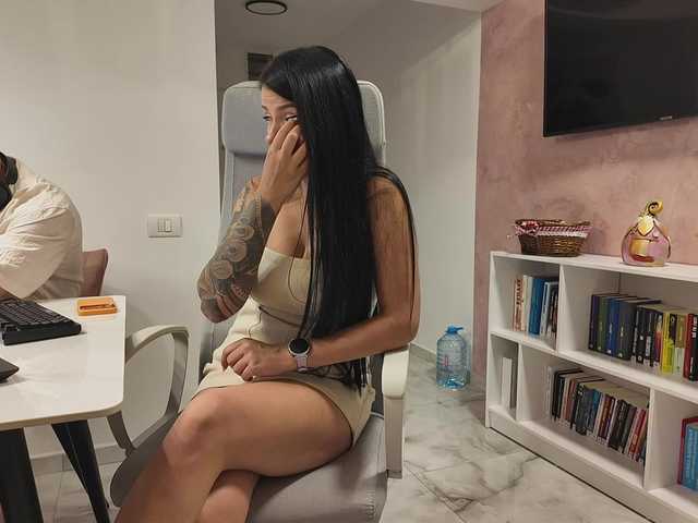 Valeriaxoxo live cam on BongaCams