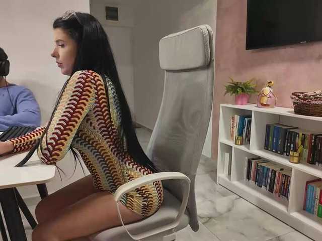 Valeriaxoxo live cam on BongaCams