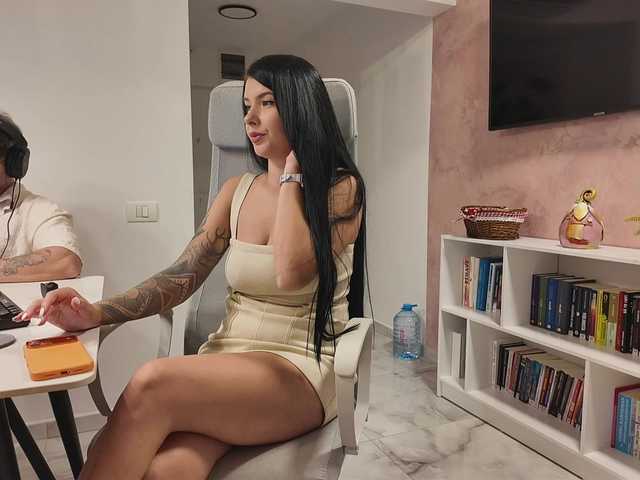 Valeriaxoxo live cam on BongaCams