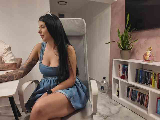 Valeria_xoxo webcam