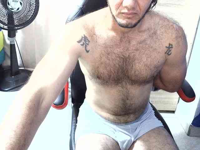 andrew1520 Sex Cam Show