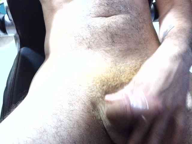 andrew1520 Sex Cam Show