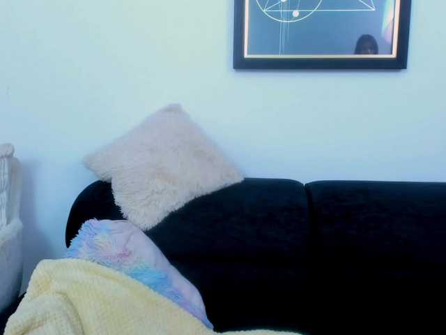 EllaDavs live cam on BongaCams