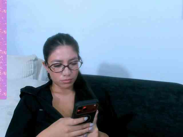 EllaDavs webcam