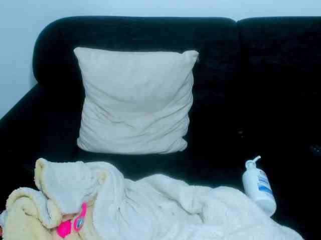 EllaDavs webcam