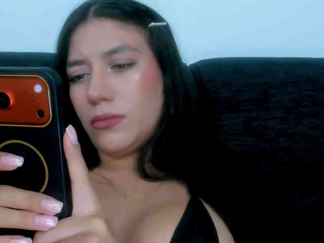 EllaDavs webcam