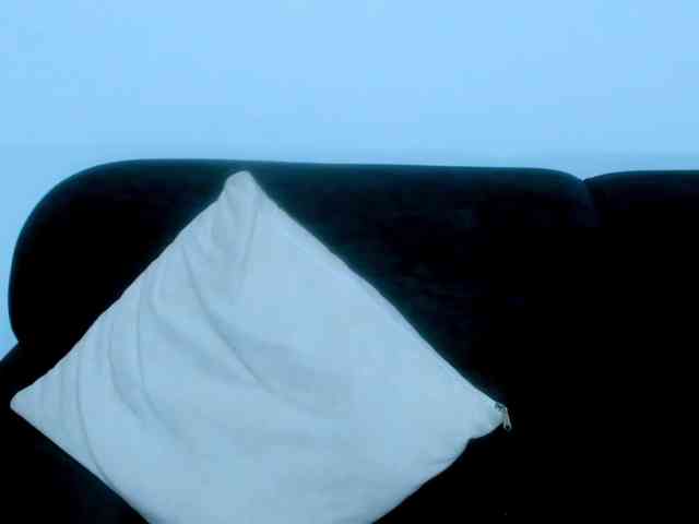 EllaDavs webcam