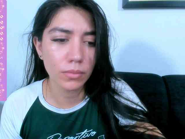 EllaDavs webcam