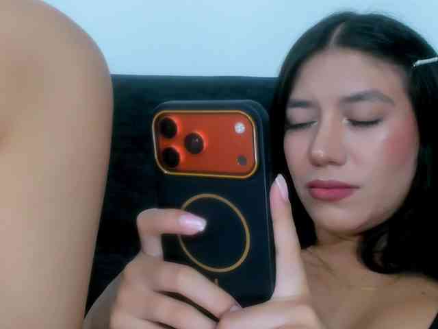 EllaDavs webcam