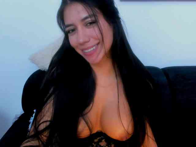 EllaDavs webcam