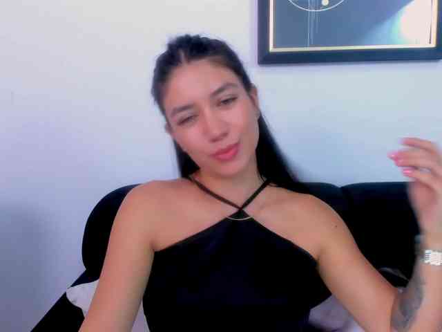 EllaDavs webcam
