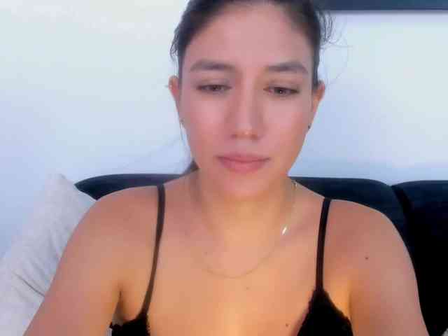 EllaDavs webcam