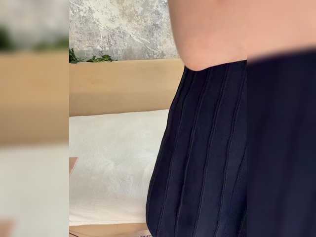 Incredible123 live cam on BongaCams