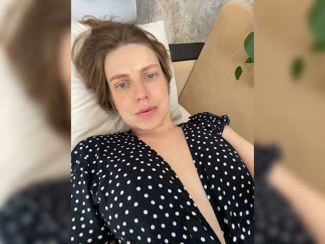 Incredible123's BongaCams profile