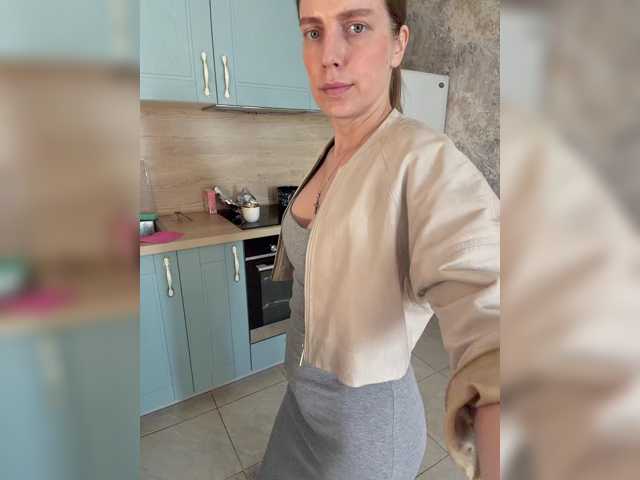 Incredible123 live cam on BongaCams