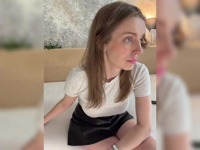 Incredible123 live cam on BongaCams