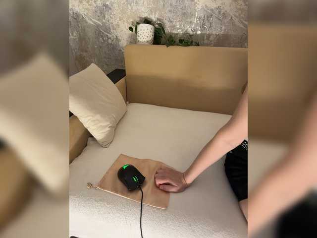 Incredible123 live webcam show