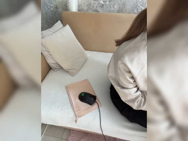 le modèle _I_123 est en webcam porno dans un show sur le site bongacams, il possède les tags suivants: White/Caucasian,Blonde,Shaved