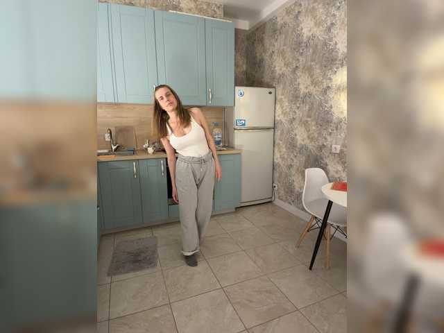 Incredible123 live cam on BongaCams