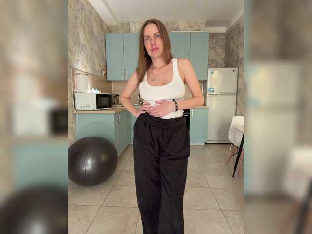 Incredible123 live cam on BongaCams