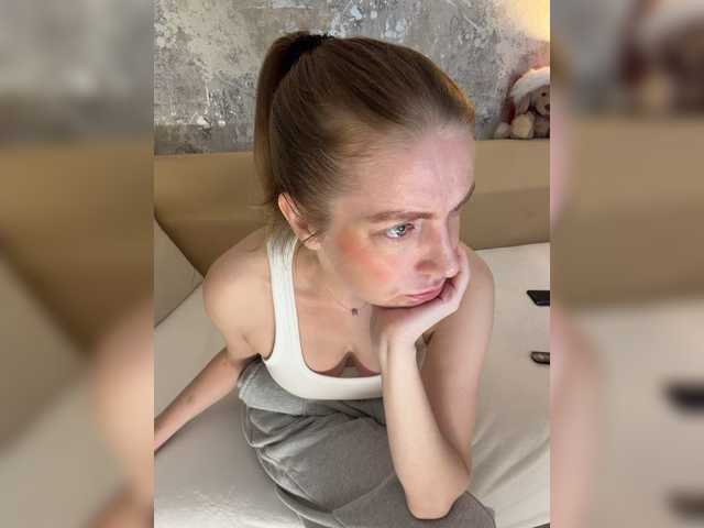 Incredible123 live cam on BongaCams