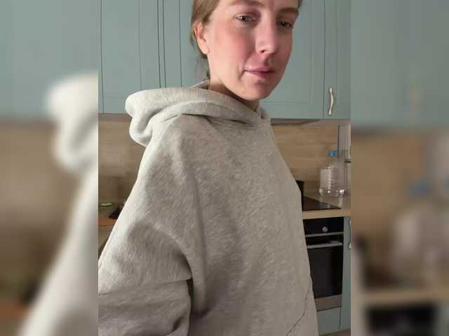 Incredible123 live cam on BongaCams
