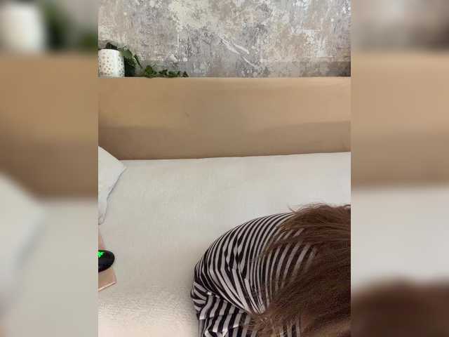 Incredible123 live cam on BongaCams