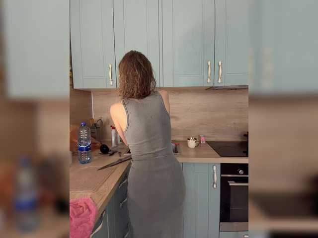 Incredible123 live cam on BongaCams