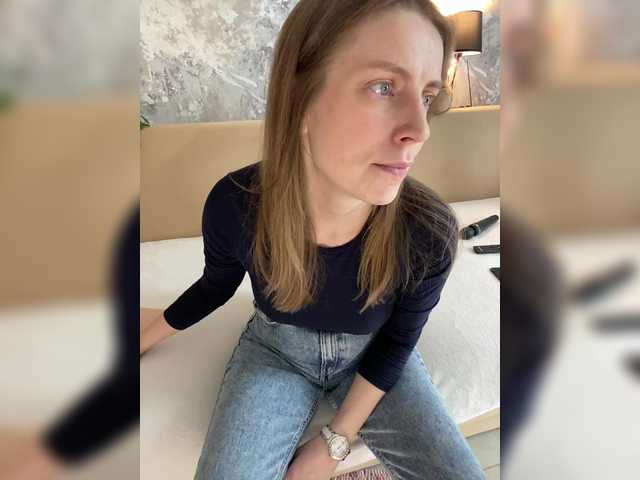 Incredible123's BongaCams profile