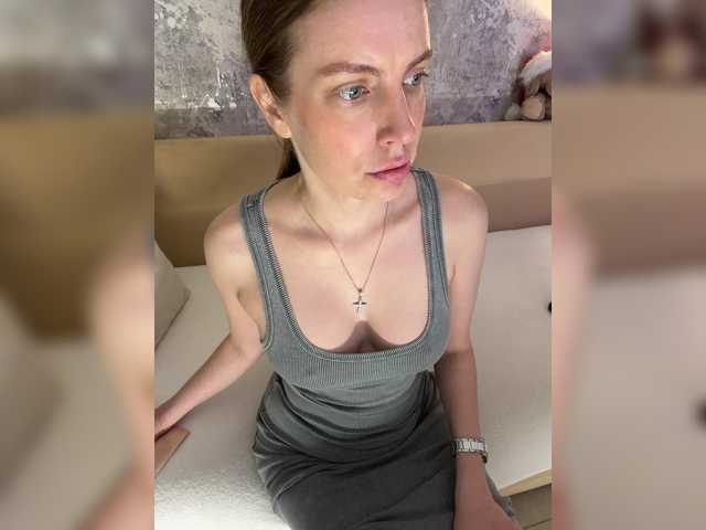 Incredible123 live cam on BongaCams