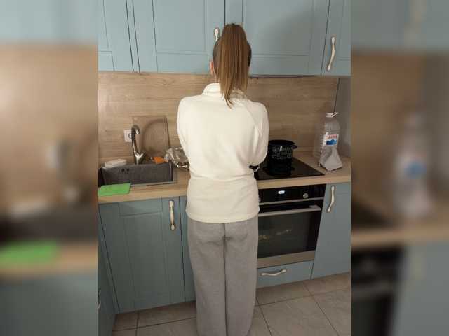 Incredible123 live cam on BongaCams