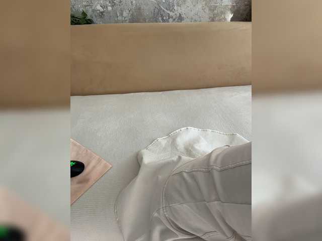 Incredible123 live cam on BongaCams