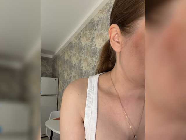 Incredible123 live cam on BongaCams