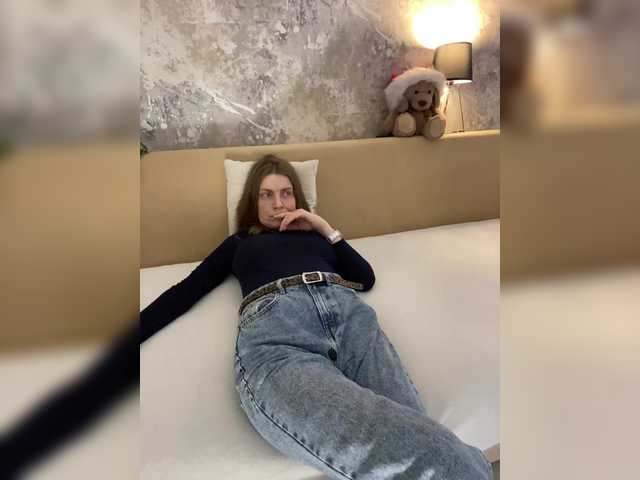 Incredible123's BongaCams show and profile