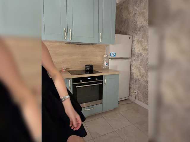 Incredible123 live webcam show