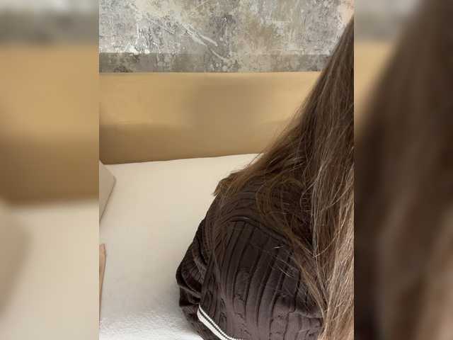 Incredible123 live cam on BongaCams