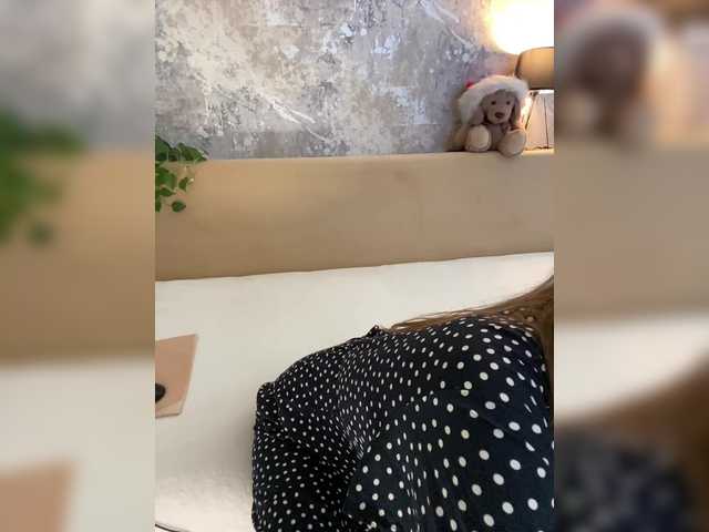 Incredible123's BongaCams show and profile