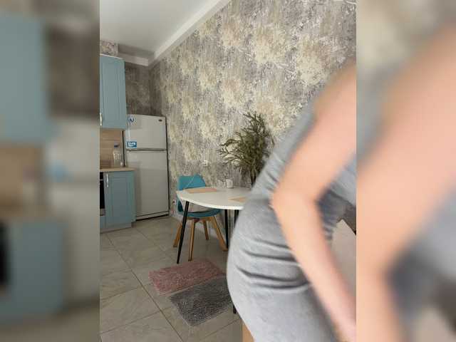 Incredible123 live cam on BongaCams