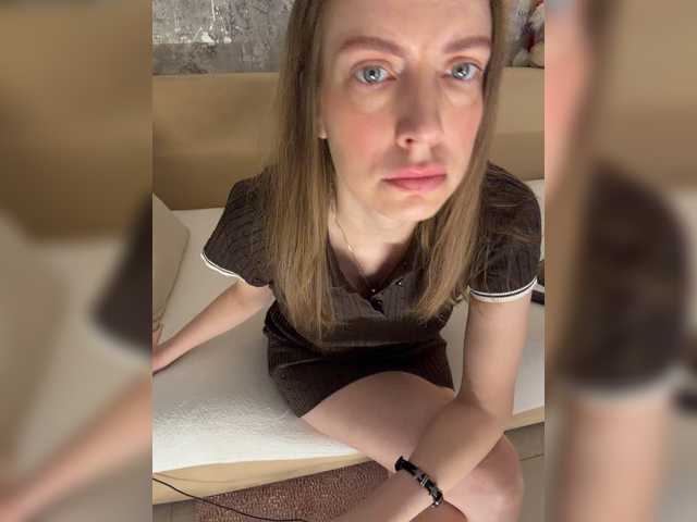 Incredible123, live now on BongaCams