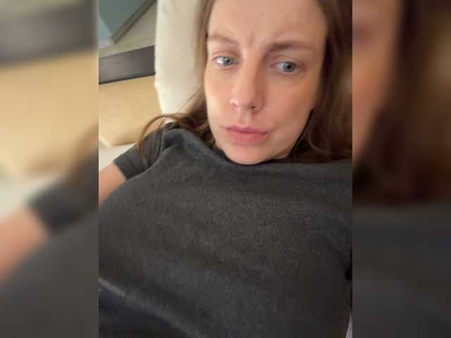 Incredible123 live cam on BongaCams