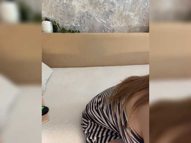 Incredible123 live cam on BongaCams