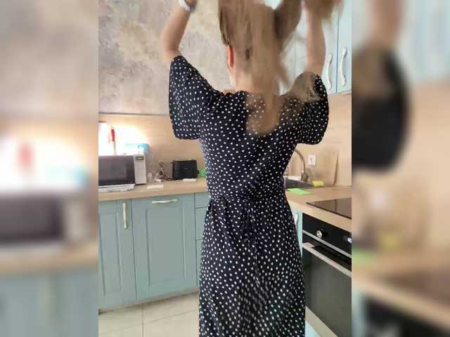 Incredible123's BongaCams show and profile