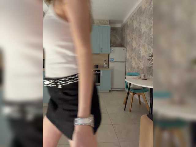 Incredible123 live webcam show