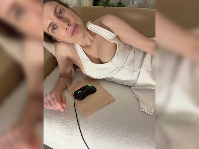 Incredible123 live webcam show