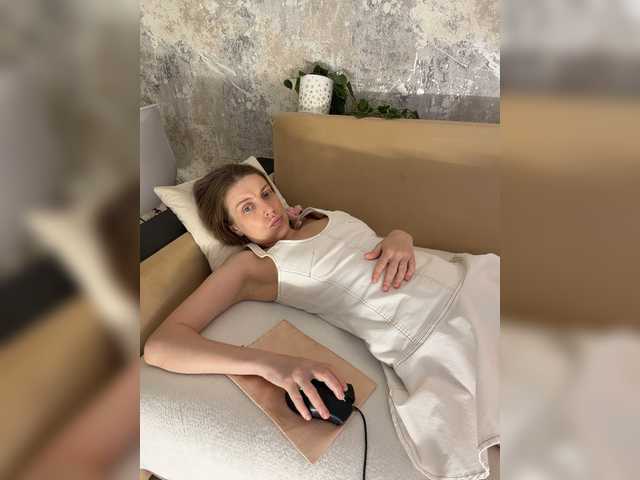Incredible123 Прямой эфир на BongaCams