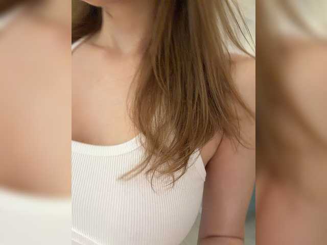 Incredible123 live cam on BongaCams