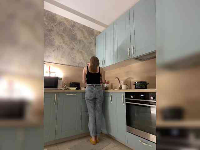 Incredible123 Live Webcam on BongaCams