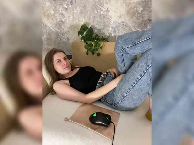 Incredible123 Live Webcam on BongaCams