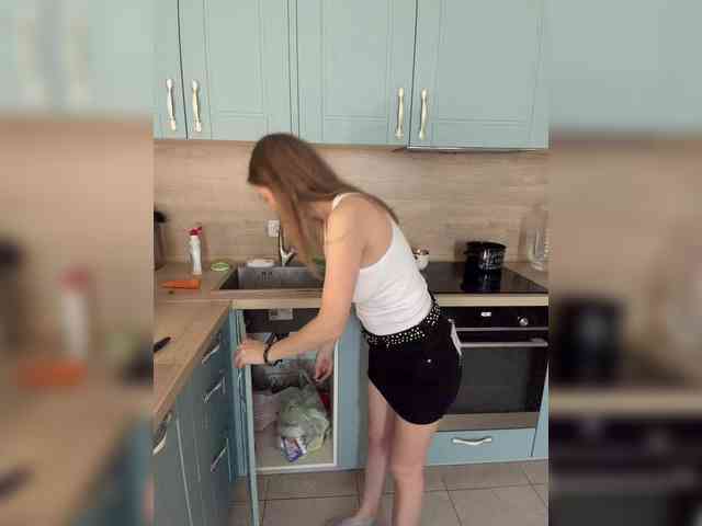 Incredible123 Live Webcam on BongaCams