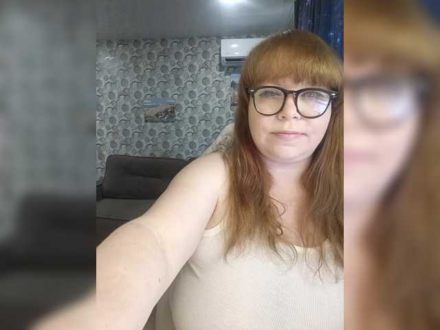 Svetlanka04 live cam on BongaCams